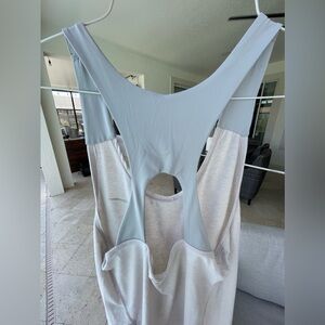 EUC Women’s Nike Dri Fit Medium Tank Top Neutral Cream and Grey